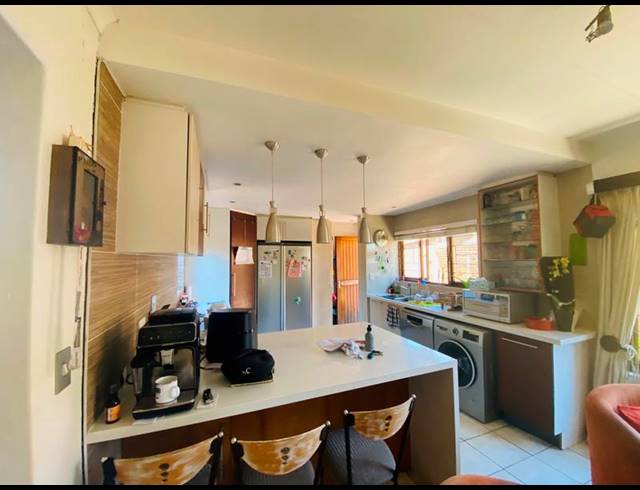 4 BEDROOM HOUSE FOR SALE IN VORNA VALLEY